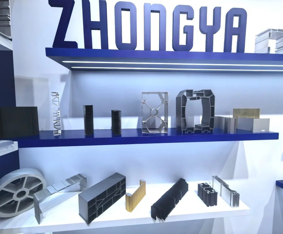 中亞鋁業(yè) “鋁” 光閃耀：廣交會首日現場搶“鮮”看！(圖8)